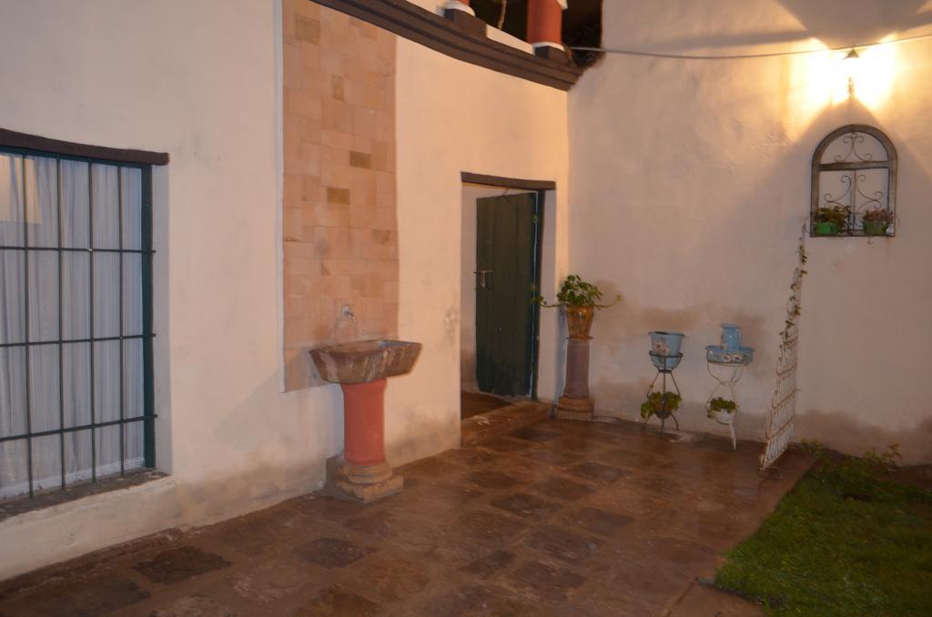 Casa Solariega Hostal B&B Sucre Exterior foto